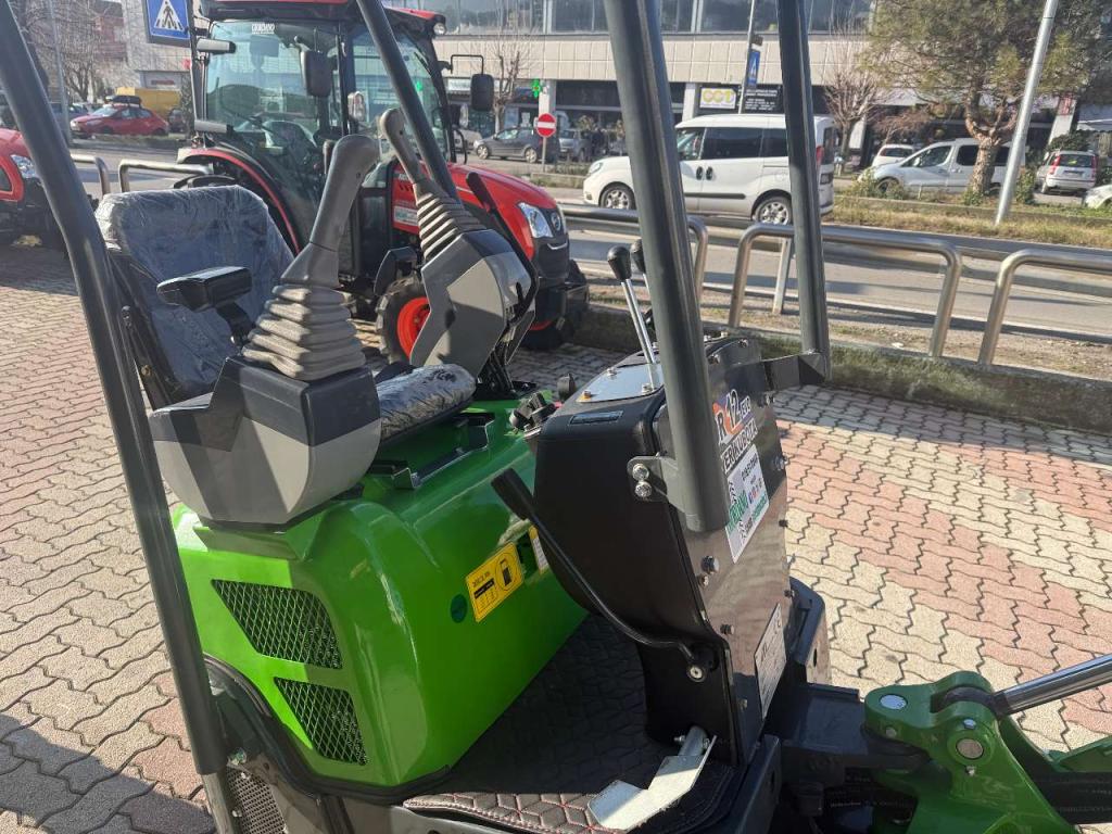 Gior 12 Evo.5 II SERIE - MOTORE KUBOTA 3 CILINDRI - CARRO ALLARGABILE - 4 MONTANTI - BRACCIOLO Foto 10