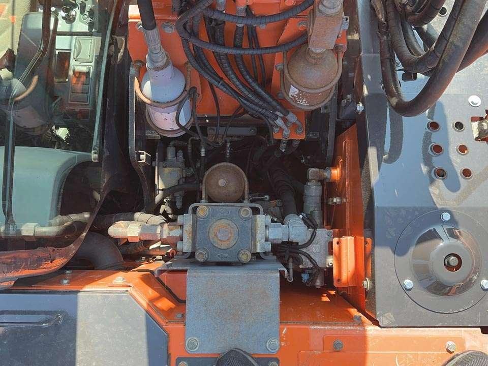 Hitachi ZX135US-5B TUNNELING Foto 11