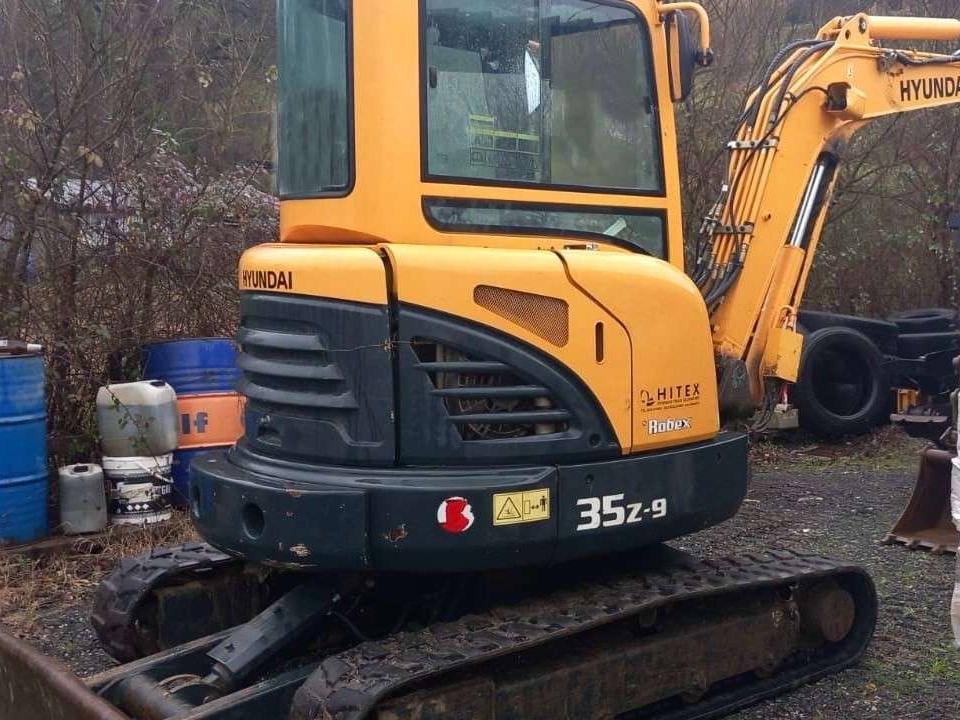 Hyundai Robex 35Z-9 Foto 1