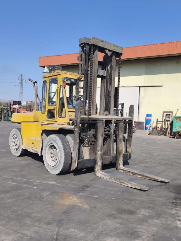 Caterpillar DP135 Foto 2