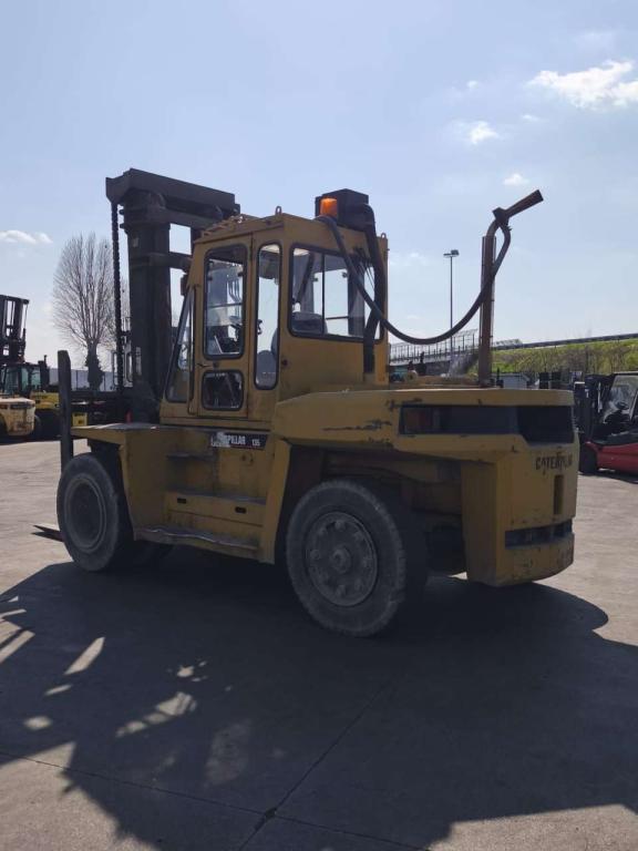 Caterpillar DP135 Foto 3