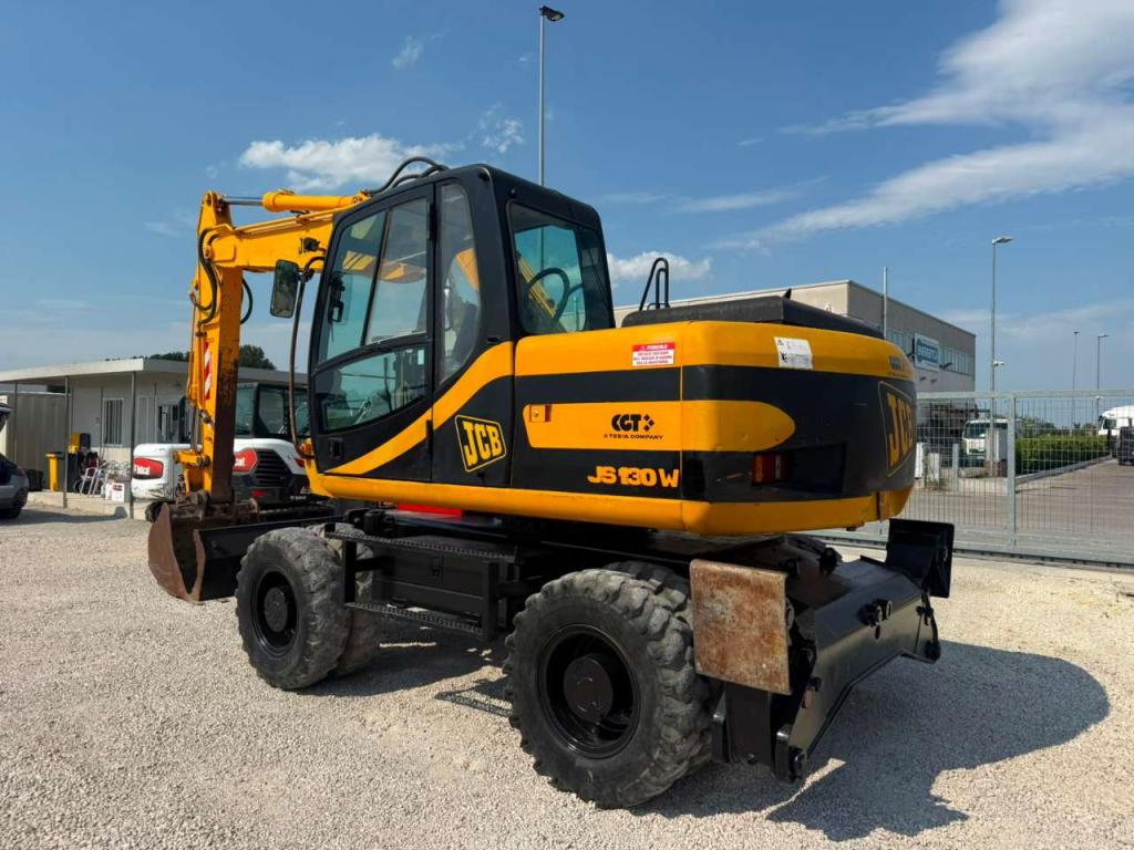 JCB JS130W Foto 3