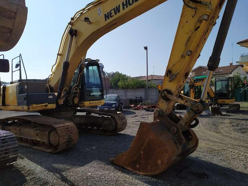 New Holland E265 Foto 8