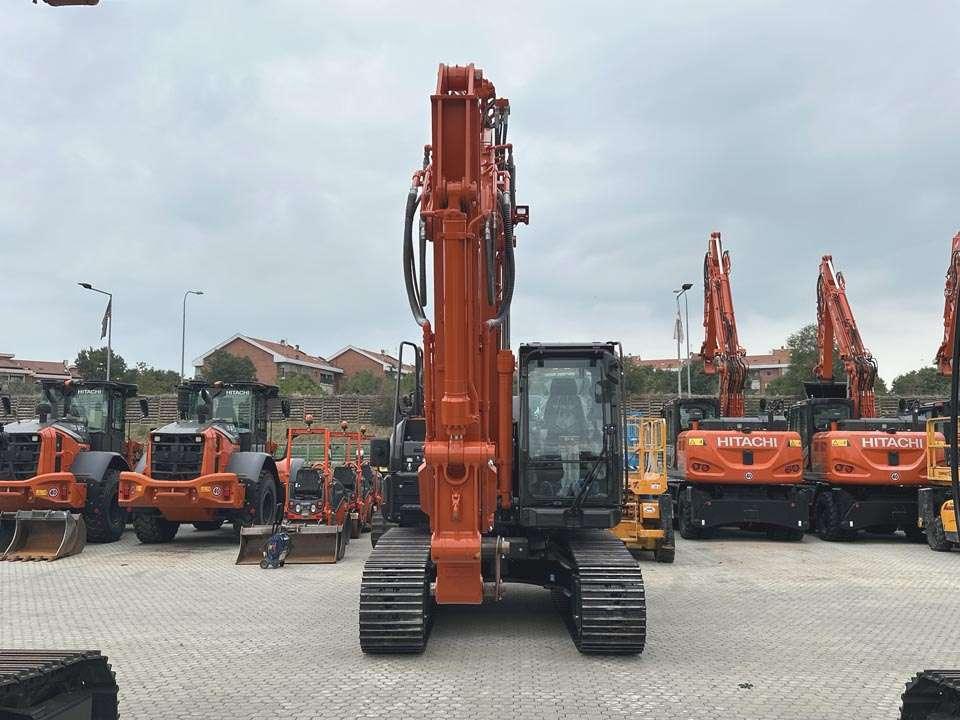 Hitachi ZX240N-7 Foto 18