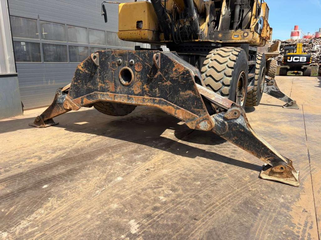 Caterpillar M325DMH Foto 14