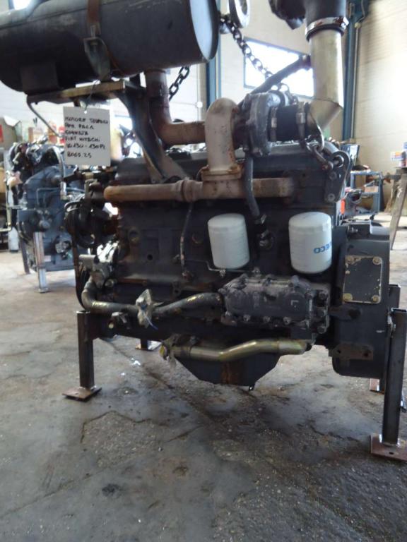 Motor para 8065.25 per Fiat Hitachi W130-130PL Foto 2