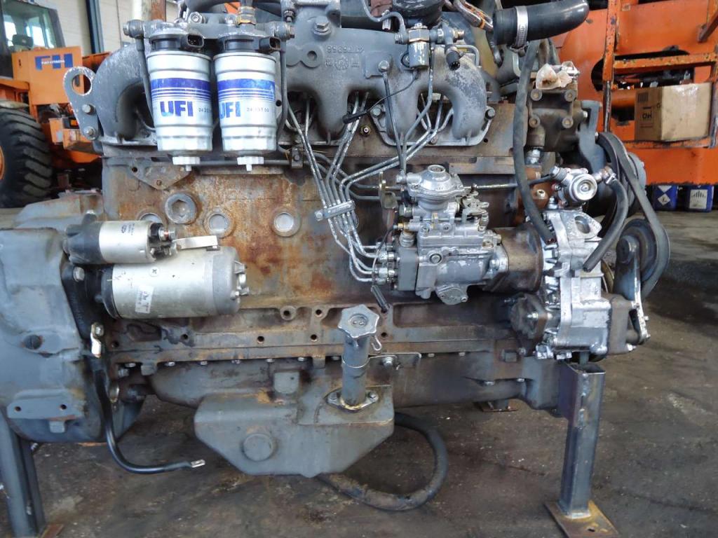 Motor para 8065.25 per Fiat Hitachi W130-130PL Foto 3