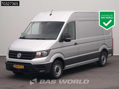 Volkswagen Crafter 140pk L3H3 Trekhaak Navi Airco Cruise Parkeersensoren Euro6 L2H2 A/C Towbar Cruise control vendida por BAS World B.V.