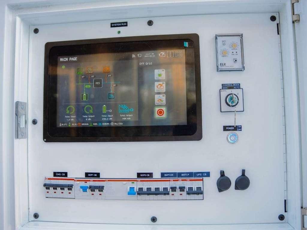 PHE375 Hybrid Energy System- 375 kVA - 474 kWh Grupo electrógeno Foto 6