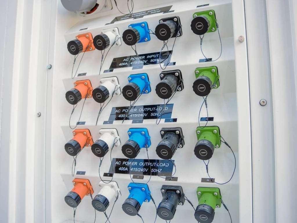 PHE375 Hybrid Energy System- 375 kVA - 474 kWh Grupo electrógeno Foto 9