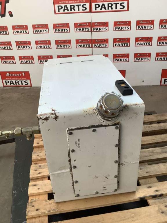 Depósito para aceite para Haulotte H15 SDX Pinguely Foto 1
