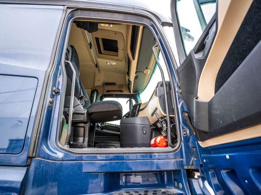 Mercedes-Benz ACTROS 1846 BLS +ADR Foto 18