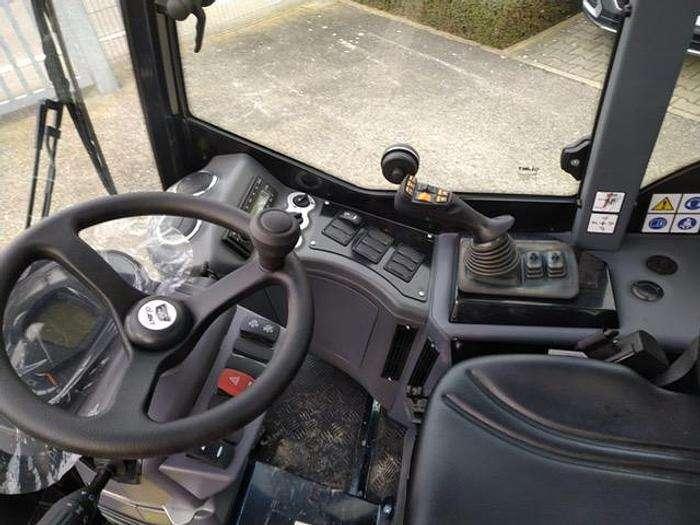 Giant G3500 Tele Foto 10