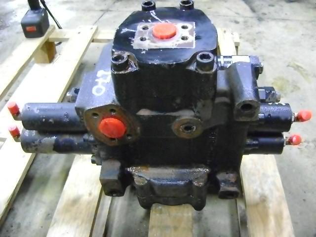 Distribuidor hidraulico para Fiat Hitachi W 270 Foto 1