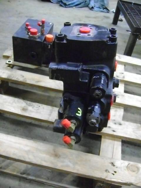 Distribuidor hidraulico para Fiat Hitachi W 270 Foto 3