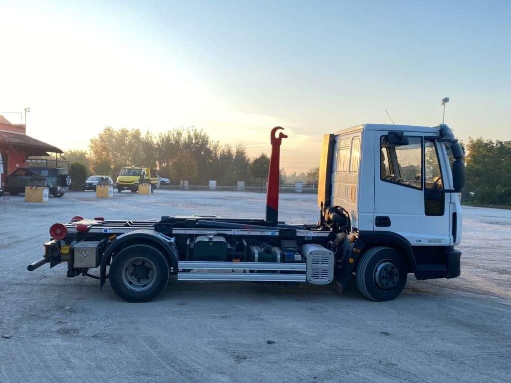 Iveco EUROCARGO 80 E18 Foto 7