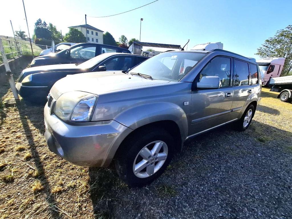 Nissan T30 X- TRAIL Foto 1