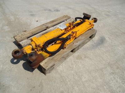 Pistón de rotación de la cuchara para Fiat Allis FL9 vendida por OLM 90 Srl