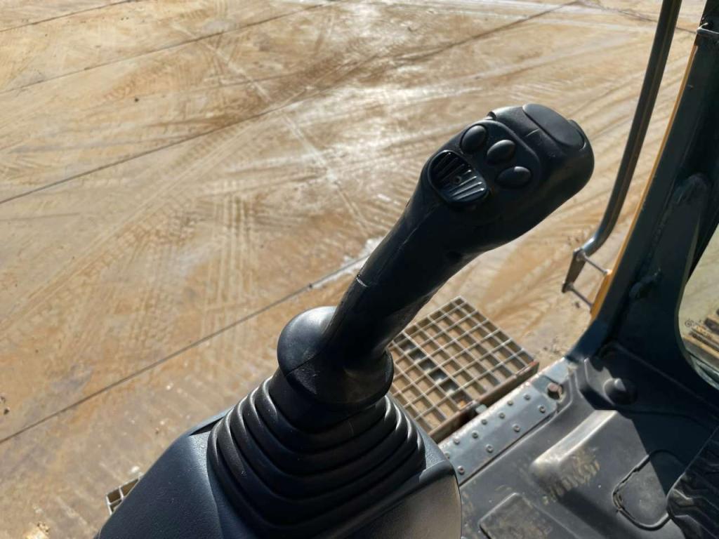 Hyundai Robex 300NLC-9A Foto 26