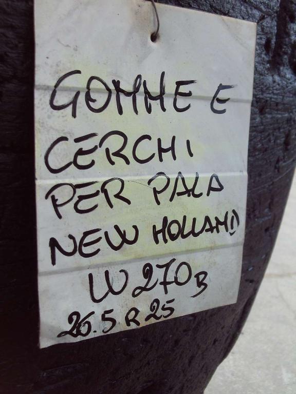 Neumático con llantas para New Holland W270B  - 26.5R25 Foto 5