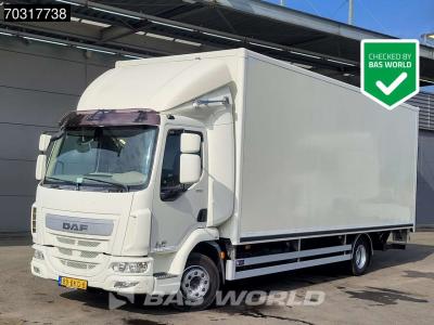 Daf LF 210 LF 4X2 12tons NL-Truck APK 1500kg Ladebordwand Automatic Euro 6 vendida por BAS World B.V.
