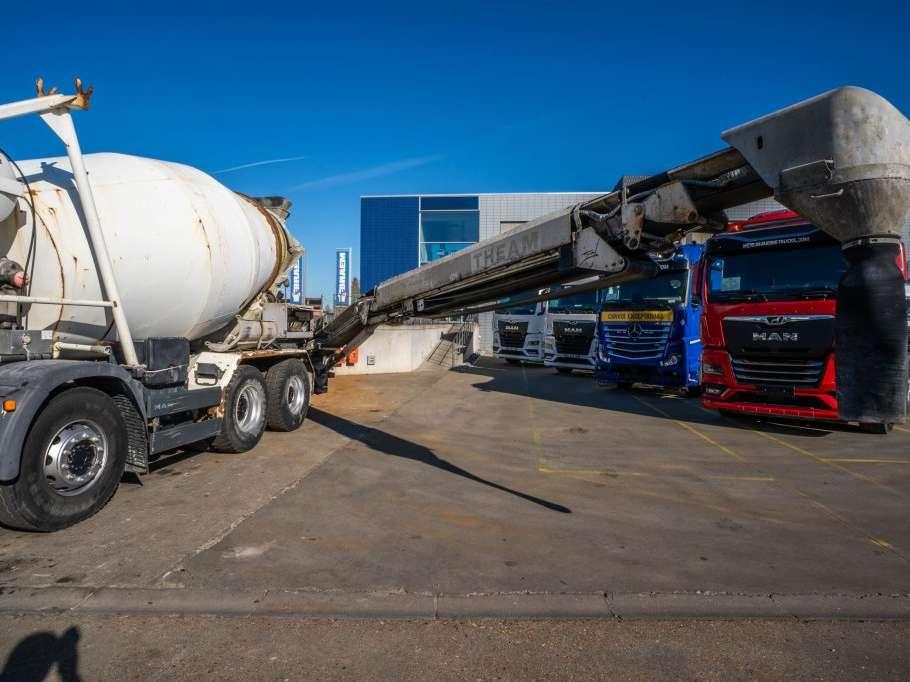 Man TGS 32.360 BB+LIEBHERR 8m3+TAPIS THEAMS 12m Foto 4