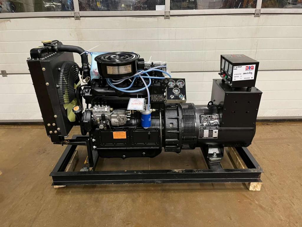 Giga Power LT-W30GF 37.5 KVA Open generator Foto 1