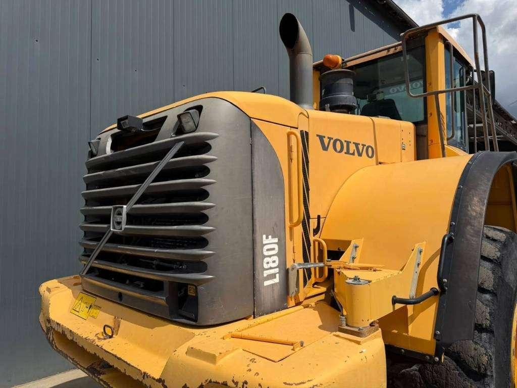 Volvo L180F Foto 10