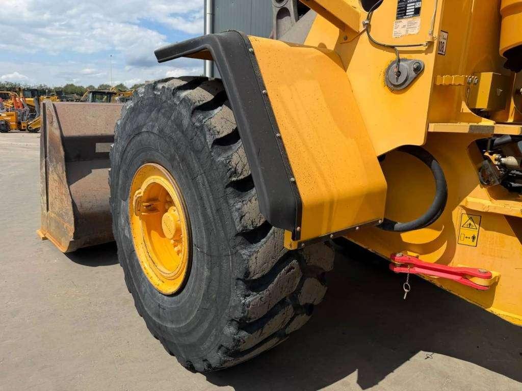 Volvo L180F Foto 16