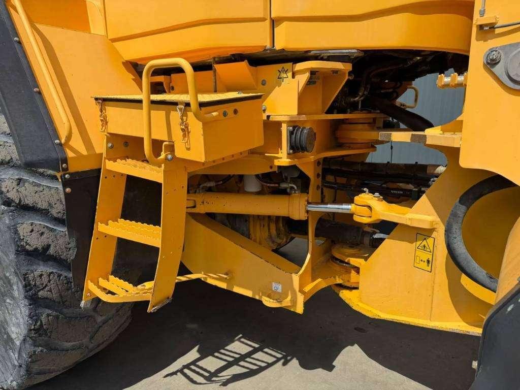 Volvo L180F Foto 17