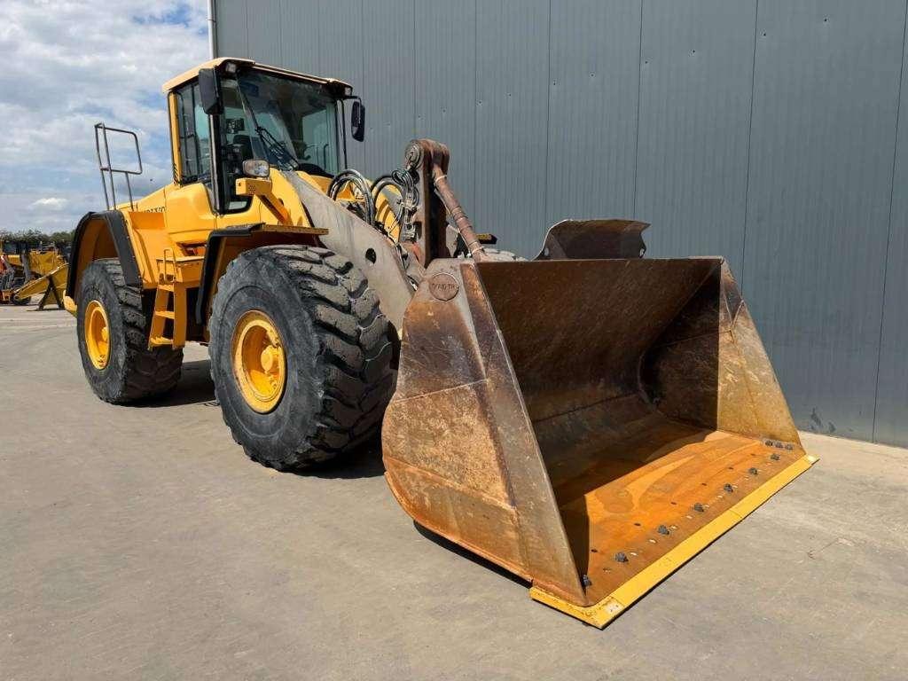 Volvo L180F Foto 3