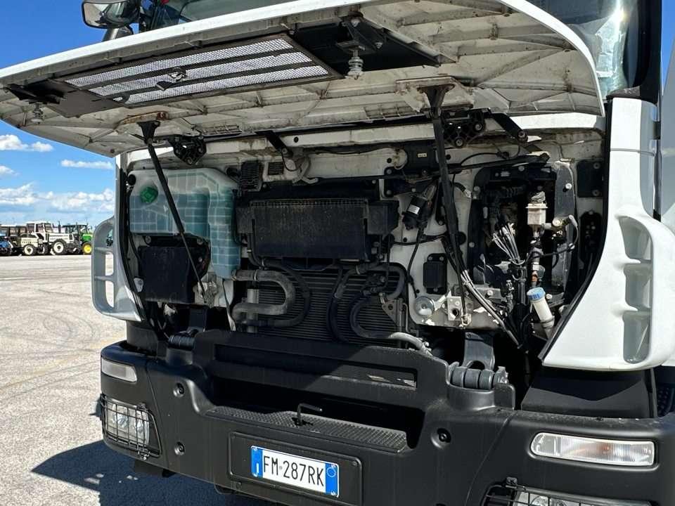 Iveco Trakker 410 6x4 Foto 11