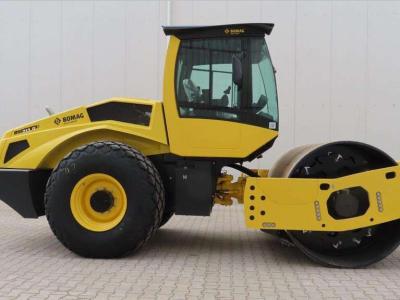 Bomag BW213 D-5 PL vendida por Bove Verhuur & Verkoop