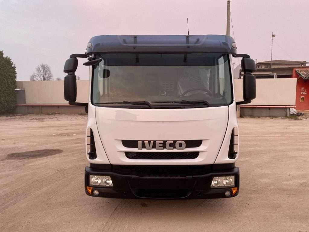 Iveco Camion con gancho Foto 13