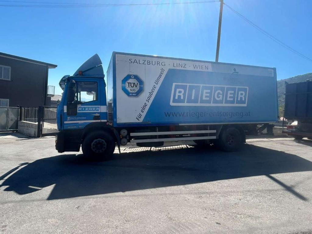 Iveco EUROCARGO 180E25 Foto 24