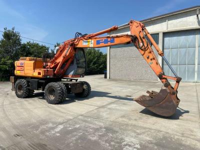 Fiat Hitachi EX135 W Foto 1