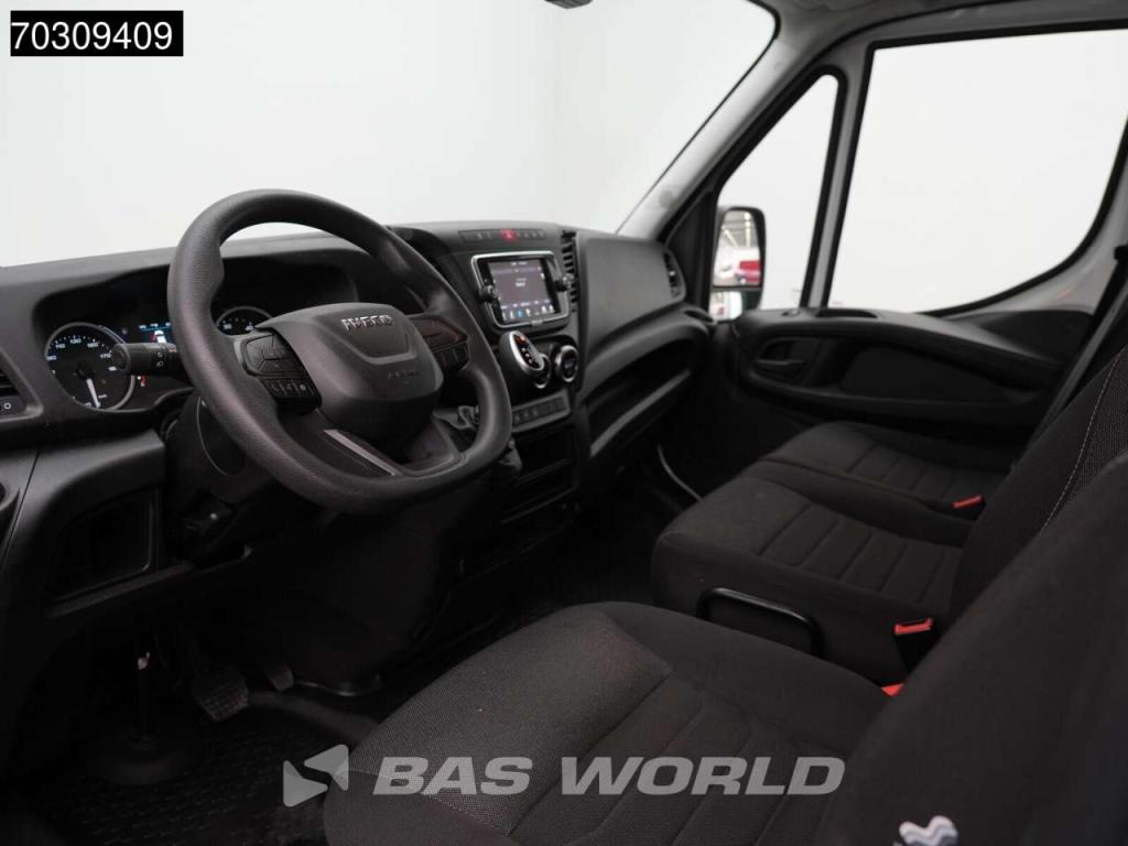 Iveco Daily 35S16 Automaat L3H2 3,5t Trekgewicht Airco Camera Parkeersensoren Euro6 L3 Airco Foto 10