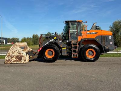 Doosan DL380-7 vendida por Big Machinery