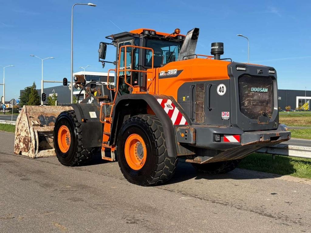 Doosan DL380-7 Foto 3