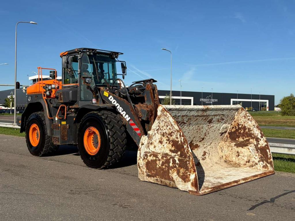 Doosan DL380-7 Foto 7