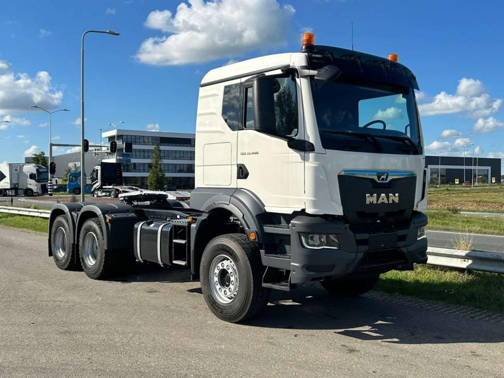 Man TGS 33.400 BB SA 6x4 Manual Foto 7