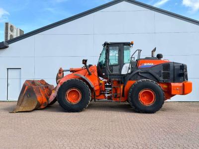 Hitachi ZW250-6 - Automatic Greasing / Weight System Foto 1