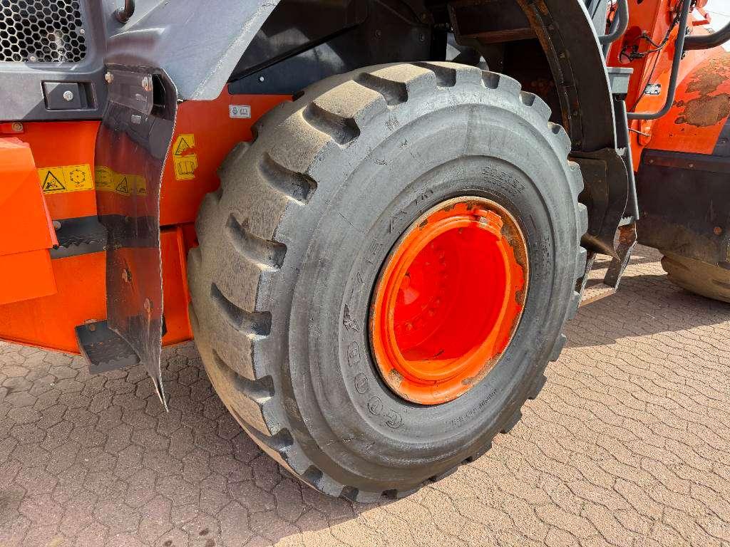 Hitachi ZW250-6 - Automatic Greasing / Weight System Foto 21