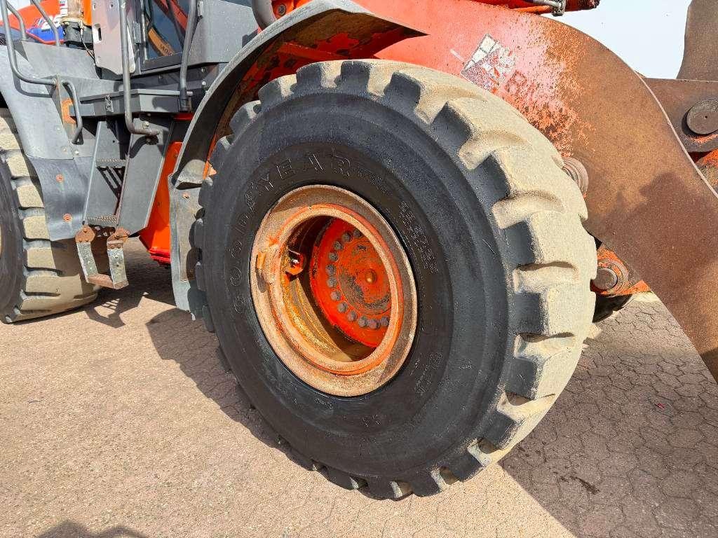Hitachi ZW250-6 - Automatic Greasing / Weight System Foto 22