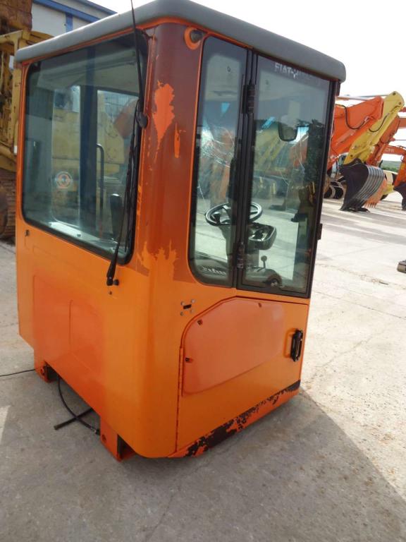 Cabina para Fiat Hitachi W130 - 110 Foto 3