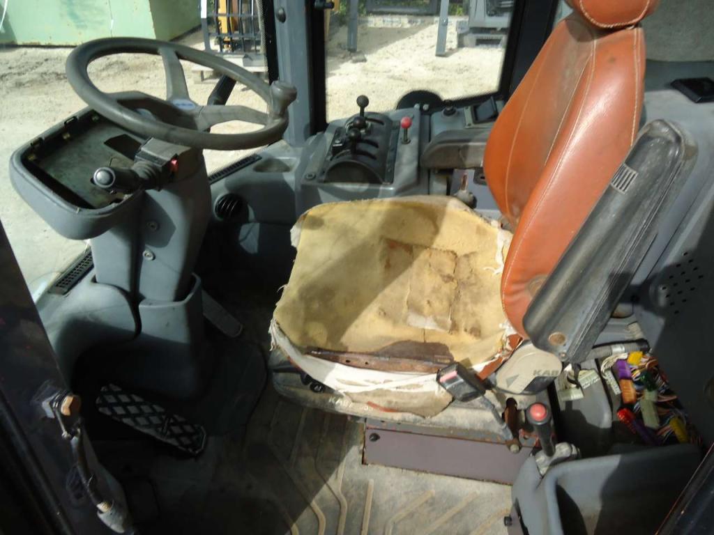 Cabina para Fiat Hitachi W130 - 110 Foto 5