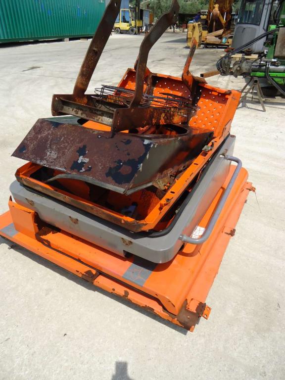 Capó y panel de carrocería para Hitachi LX170 Foto 1