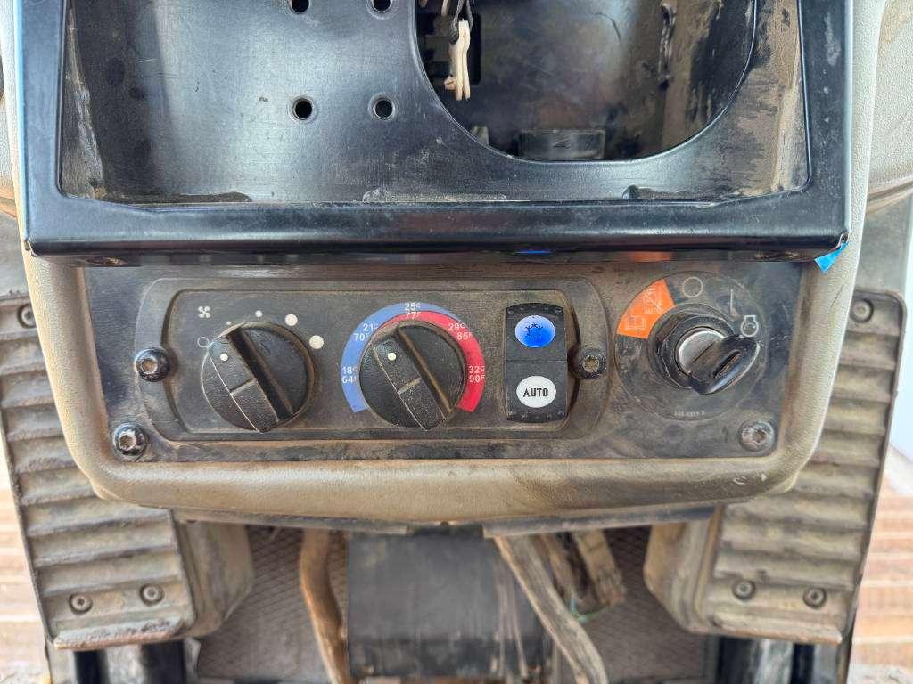 Caterpillar D6N LGP - German Machine / Folding Blade Foto 13