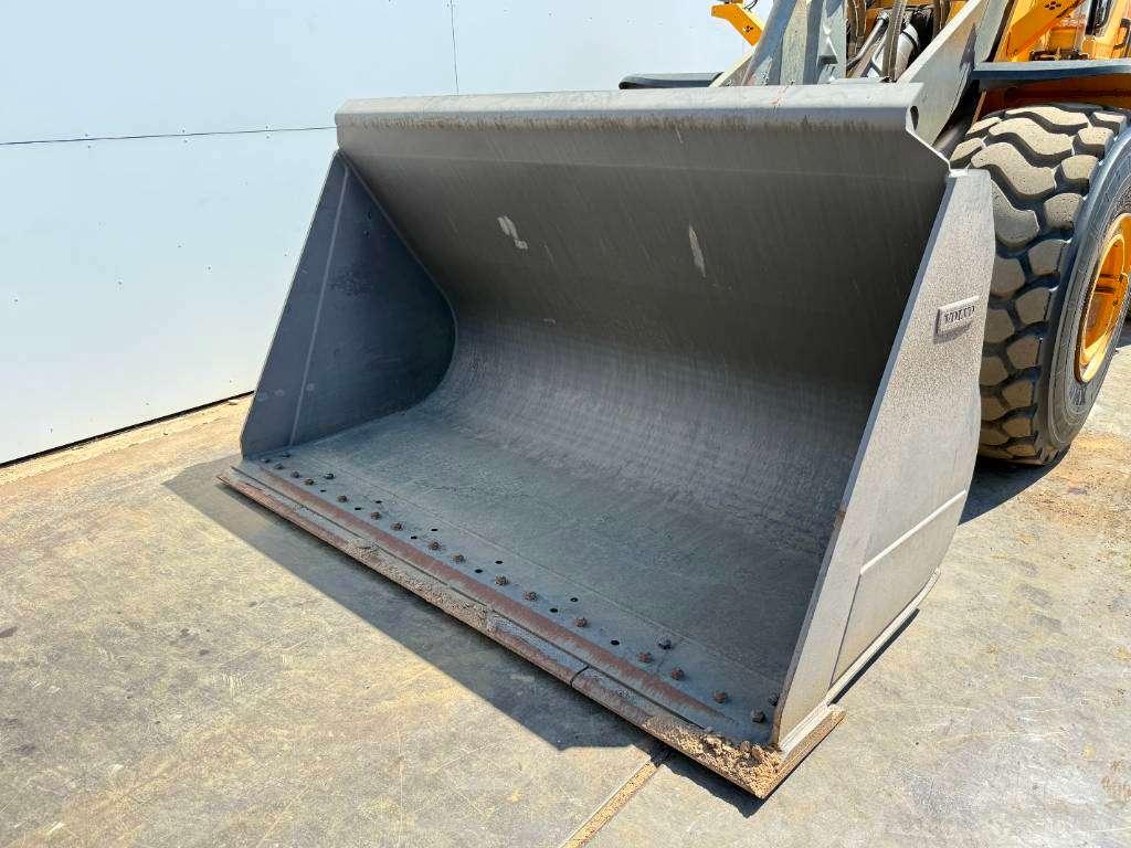 Volvo L180H - Automatic Greasing / Camera Foto 12