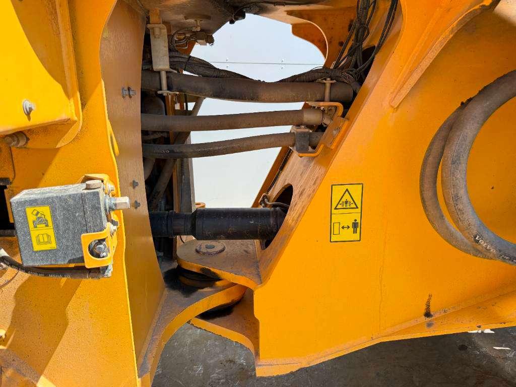 Volvo L180H - Automatic Greasing / Camera Foto 24